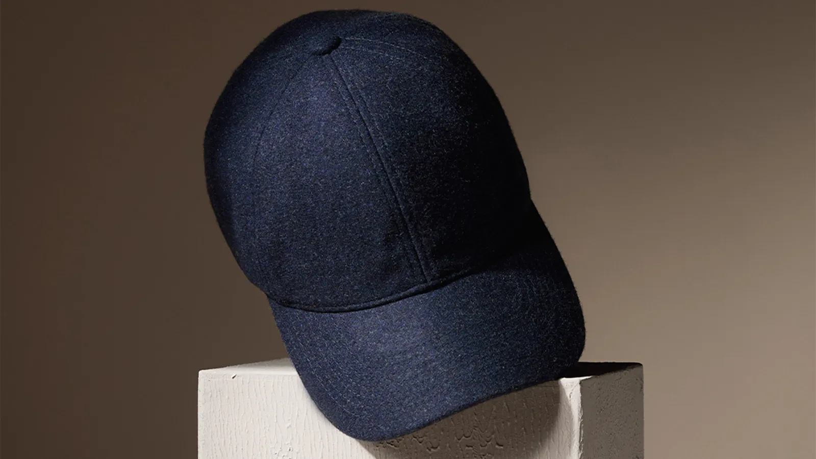 Varsity: Av caps-entusiaster, for caps-entusiaster