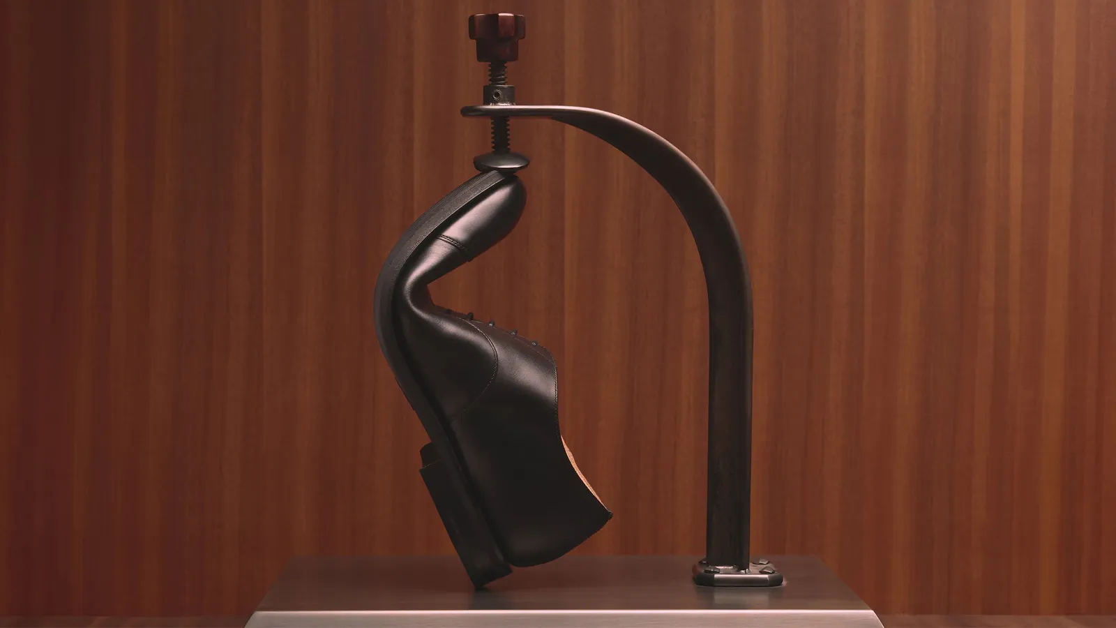 Church's Dubai dressko