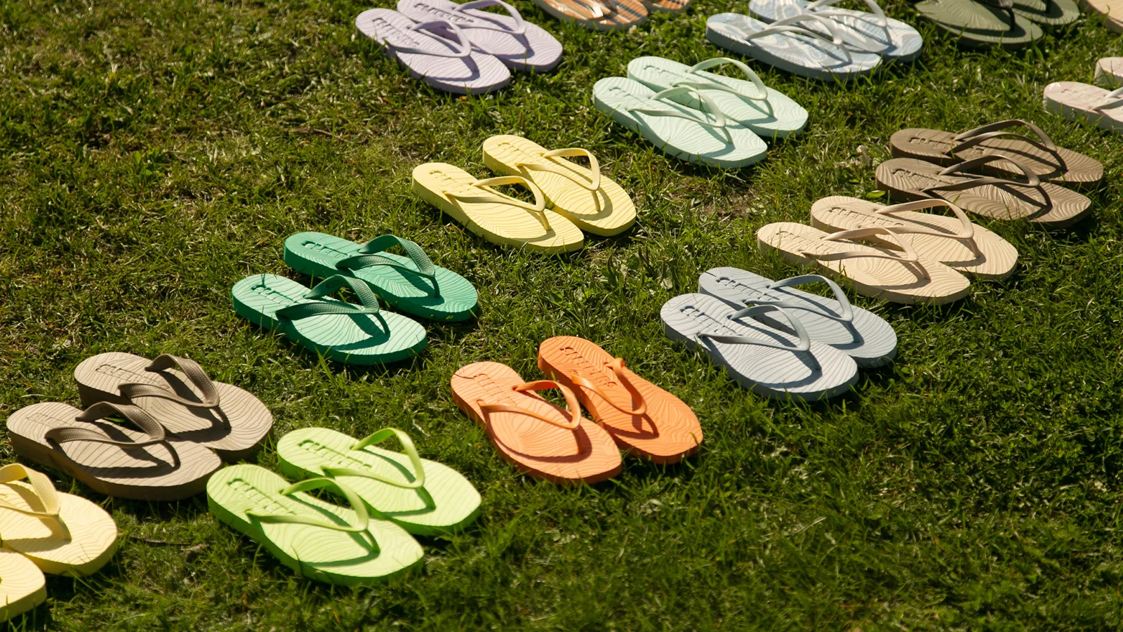 Sleepers – flipflops laget av planter