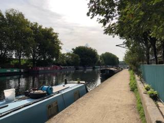 Meeting the River Lea at the end of Craven Park Road