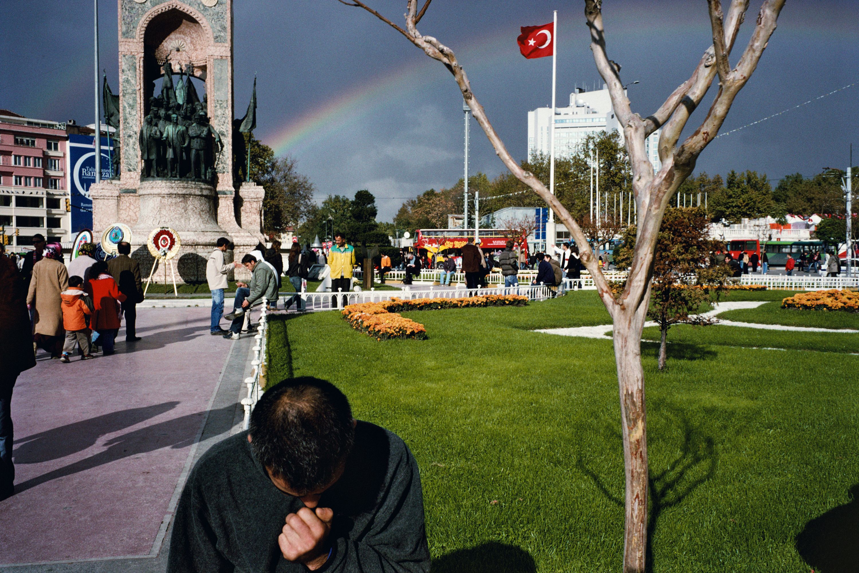 Istanbul: City of 100 — Alex Webb & Rebecca Norris Webb