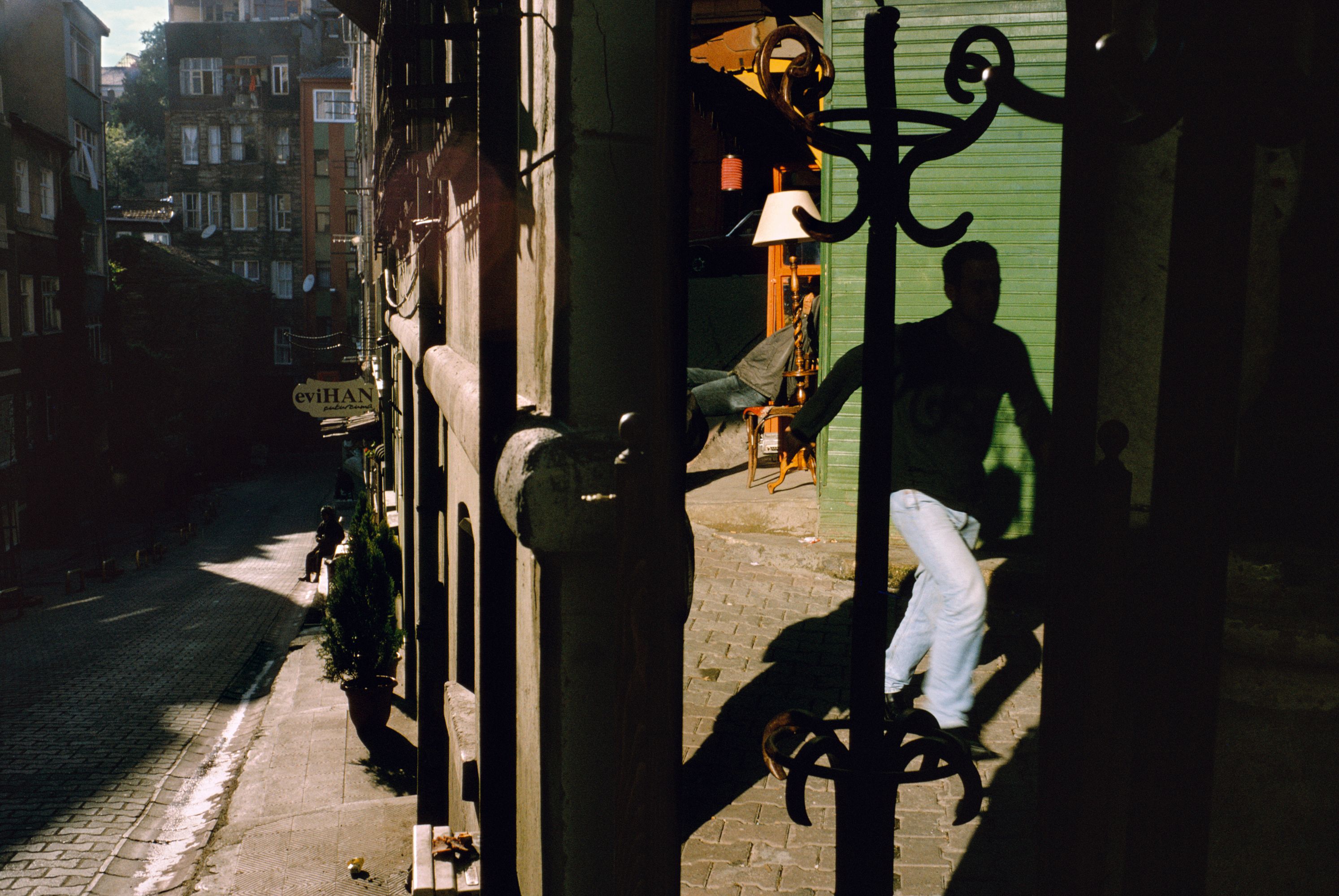 Istanbul: City of 100 — Alex Webb & Rebecca Norris Webb