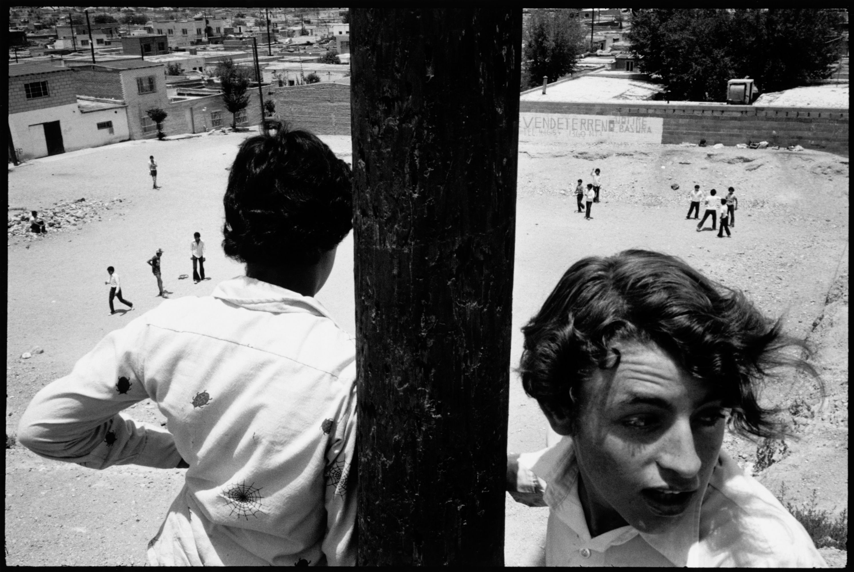 Crossings — Alex Webb & Rebecca Norris Webb