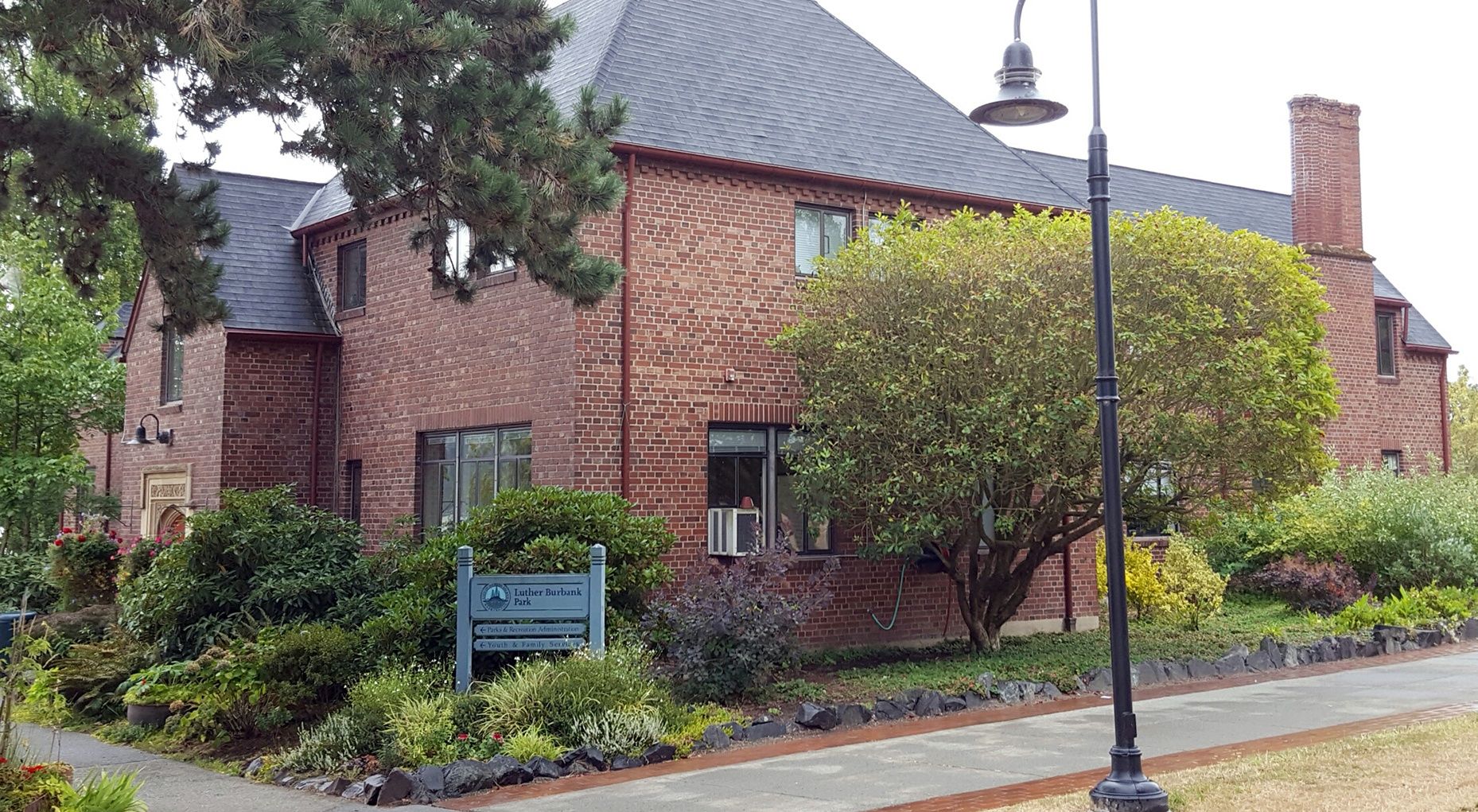Mercer Island Youth and Family Services Food Pantry