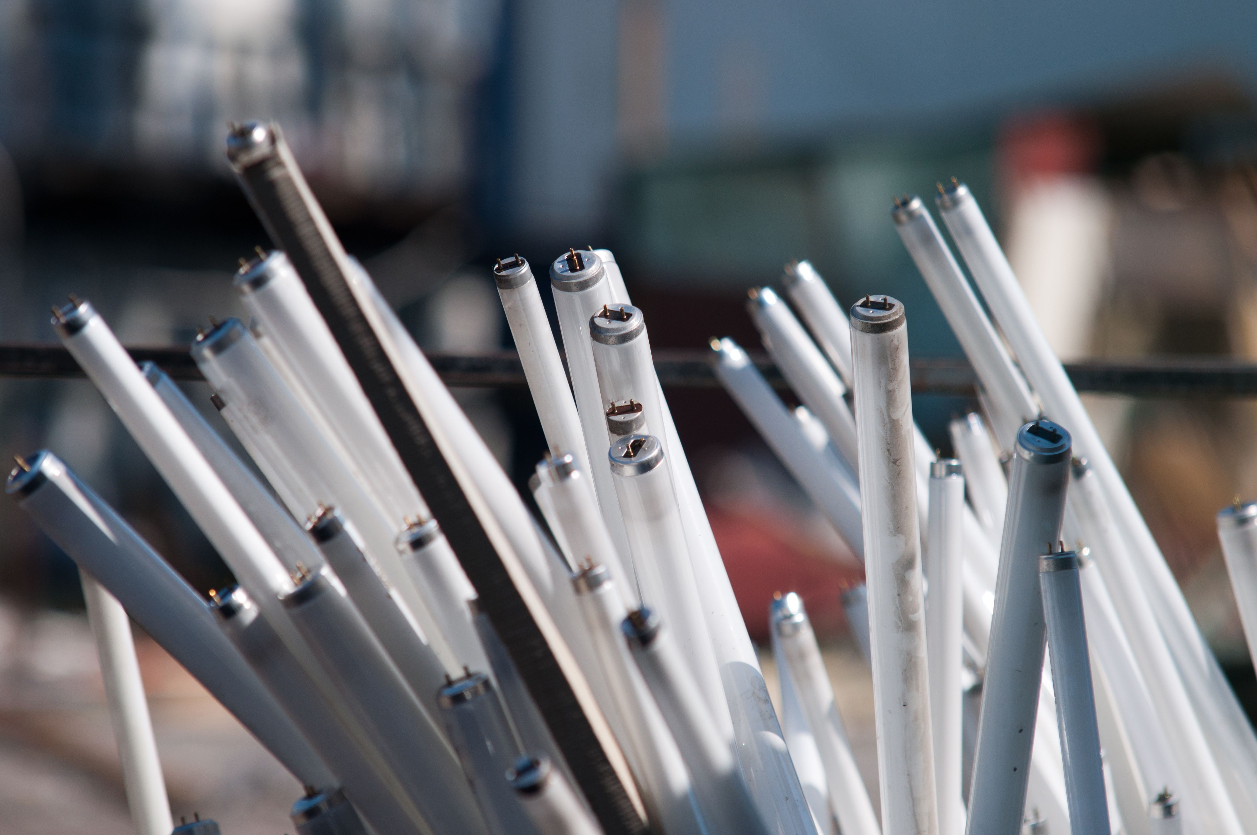Fluorescent light tubes