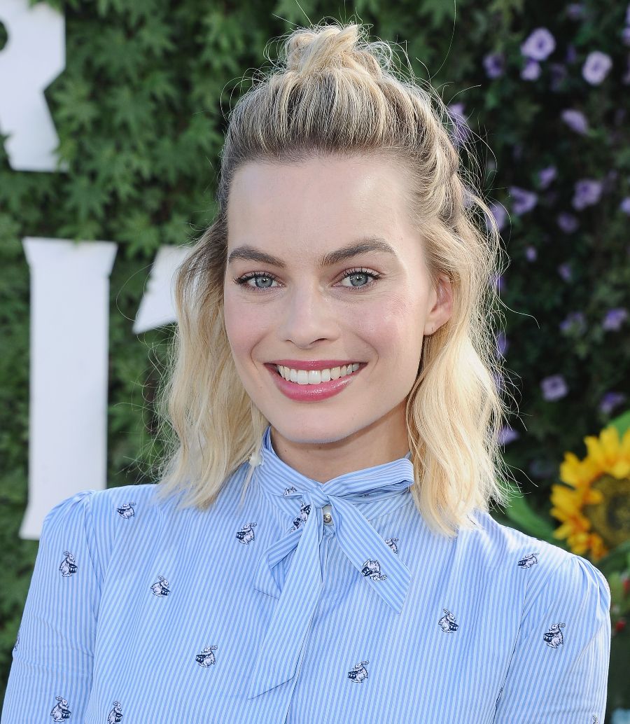 Photo Call For Columbia Pictures' "Peter Rabbit" WEST HOLLYWOOD, CA - FEBRUARY 02: Margot Robbie attends the photo call for Columbia Pictures' "Peter Rabbit" at The London Hotel on February 2, 2018 in West Hollywood, California. (Photo by Jon Kopaloff/FilmMagic)