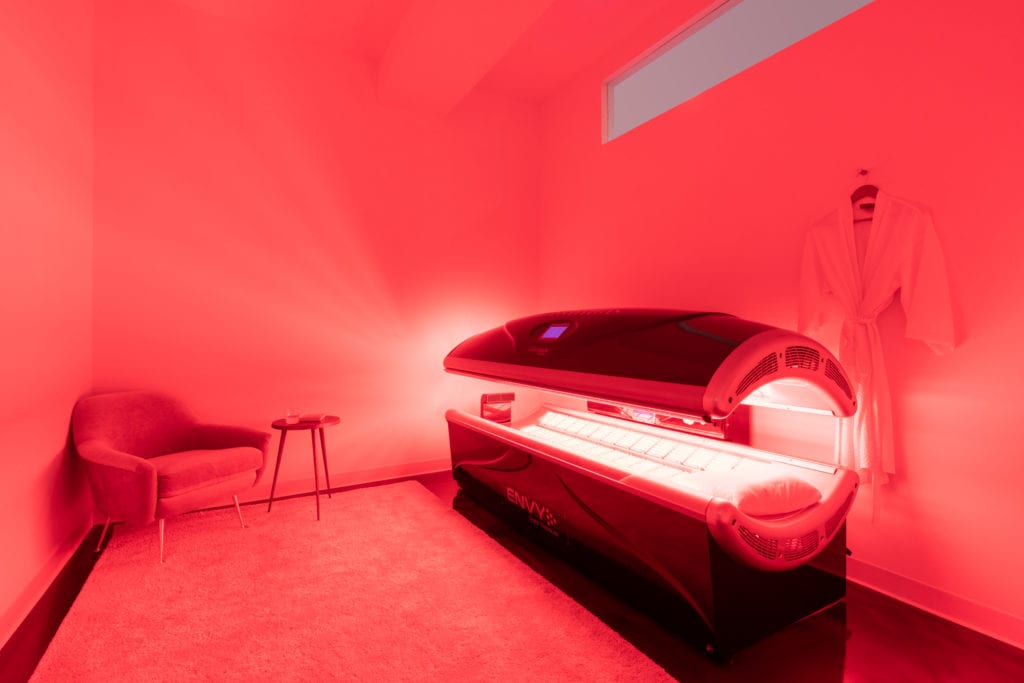 What to Know About LED Light Therapy for Loss – Mane by Mane Addicts