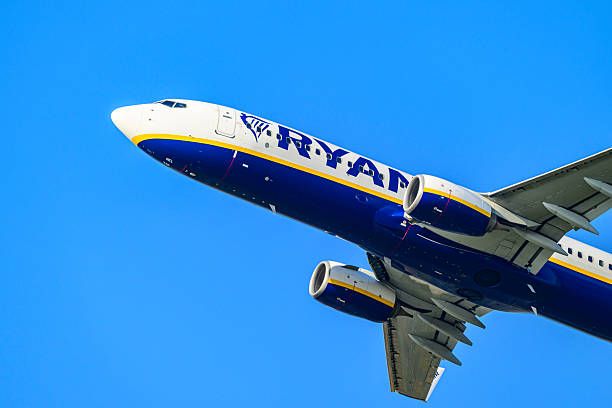 Из Сарагосы зимой будут летать меньше: Ryanair сокращает маршруты