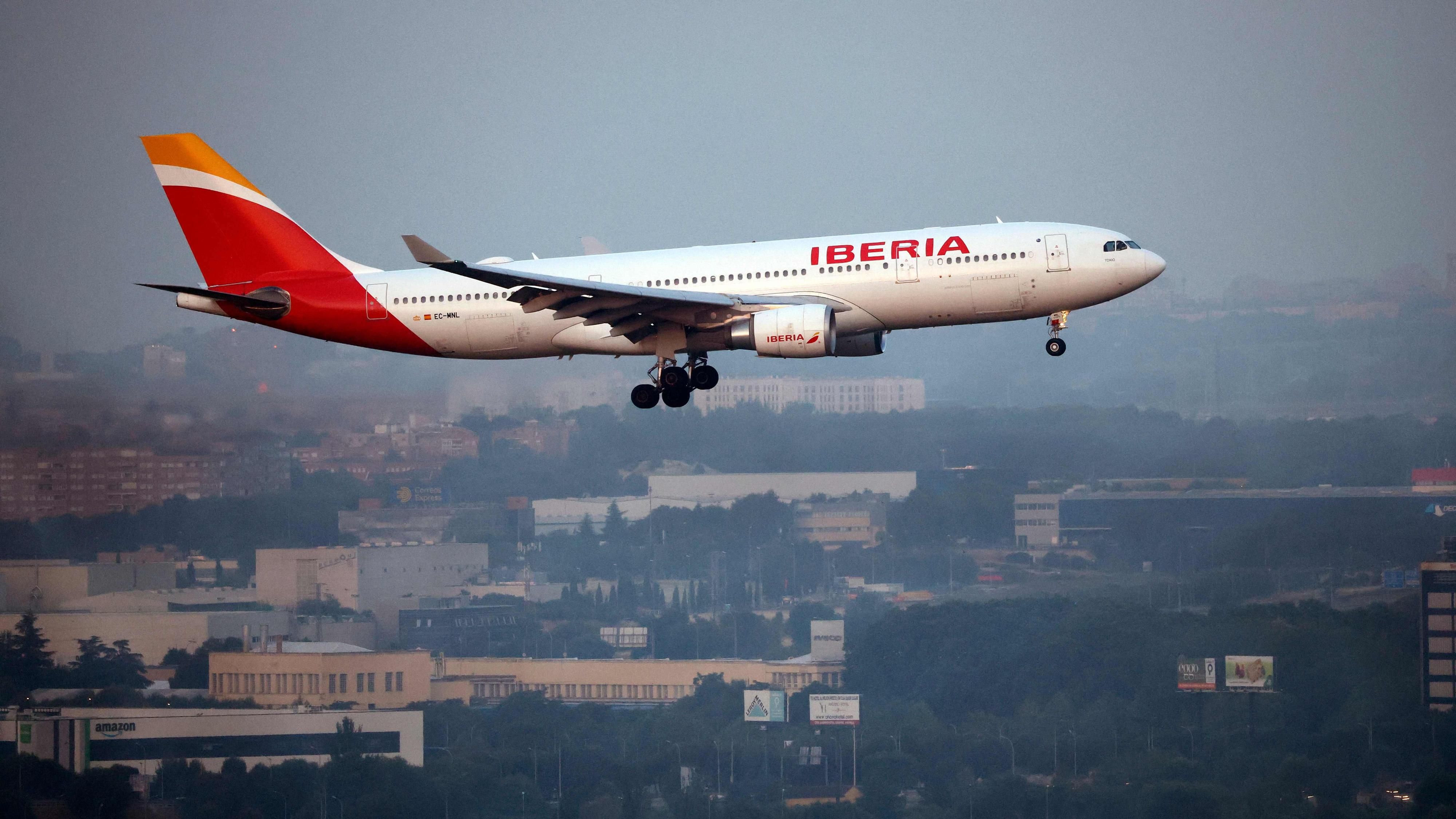 Iberia приостанавливает прямые рейсы в Гавану до ноября