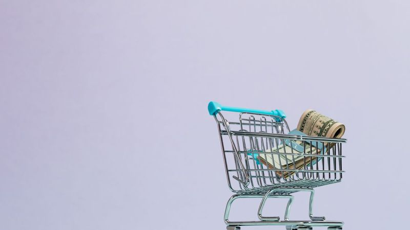 White Friday vs Black Friday in UAE: What's the Difference?