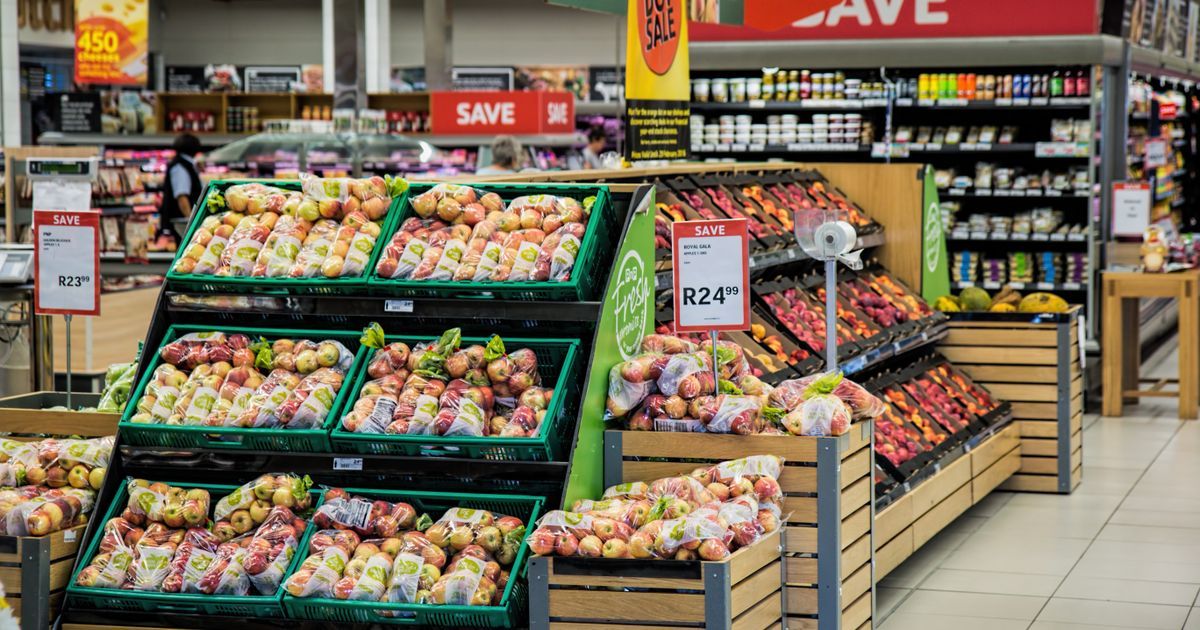 Top 15 Supermarkets in UAE: Price Comparison & Quality Guide
