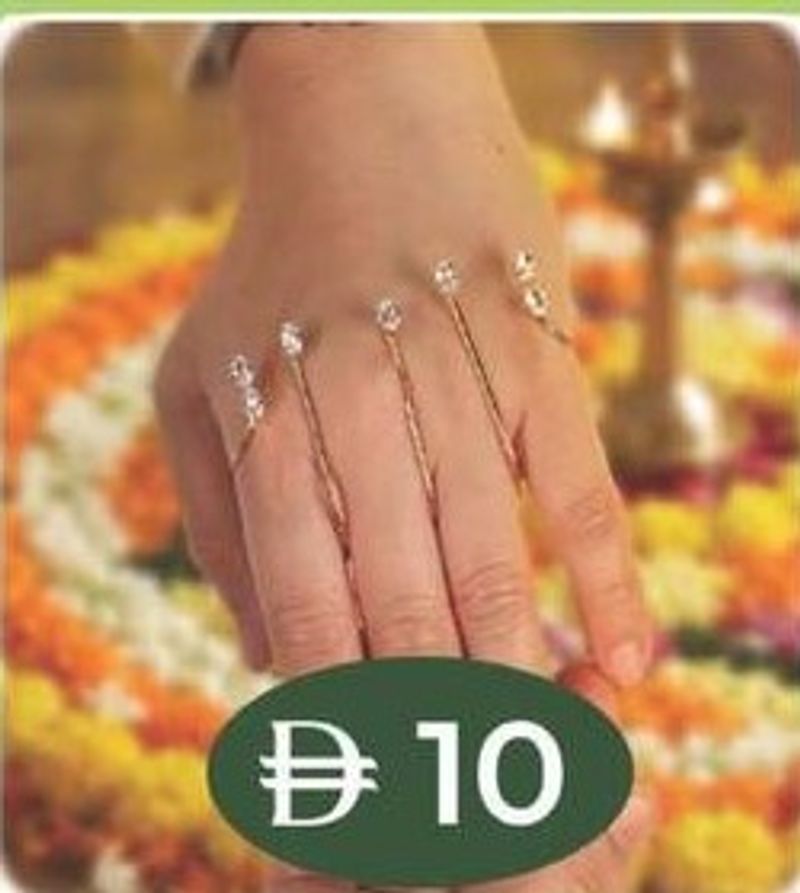 Palm Cuff Bracelet (Silver)