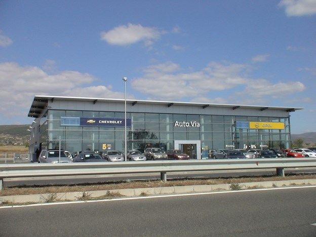 Service-station and show room 3