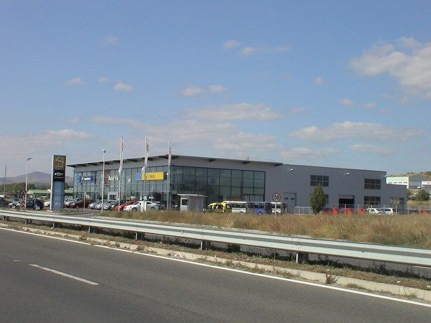 Service-station and show room 4