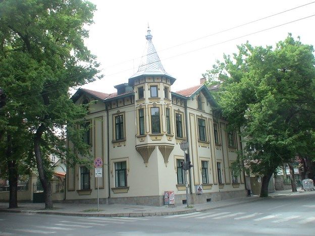 Administration building of TOPLIVO SC by reconstruction building - monument of material culture 2