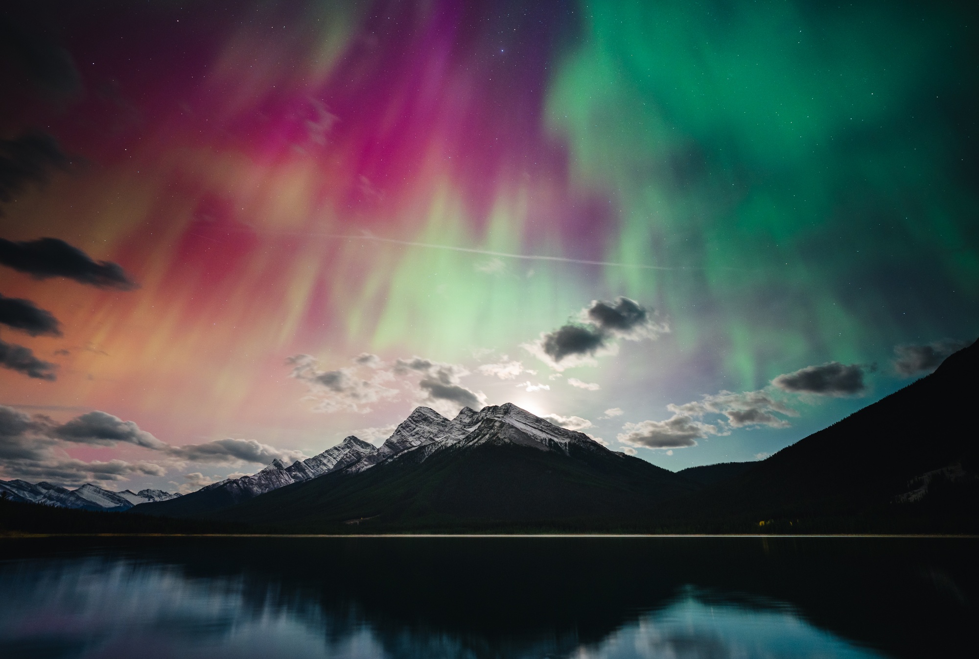 Spray Lakes Auroras