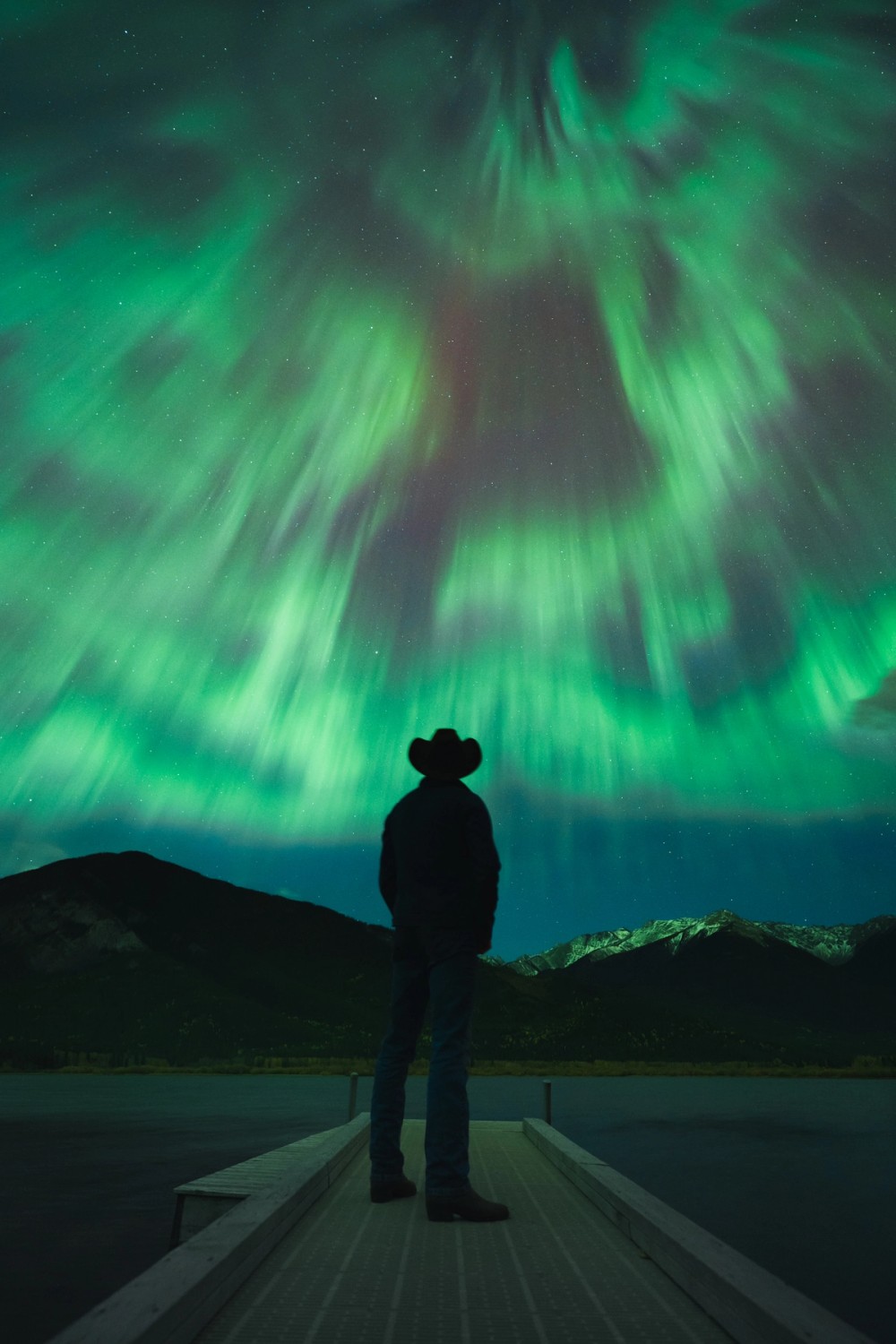 Vermilion Lakes Auroras — gallery image