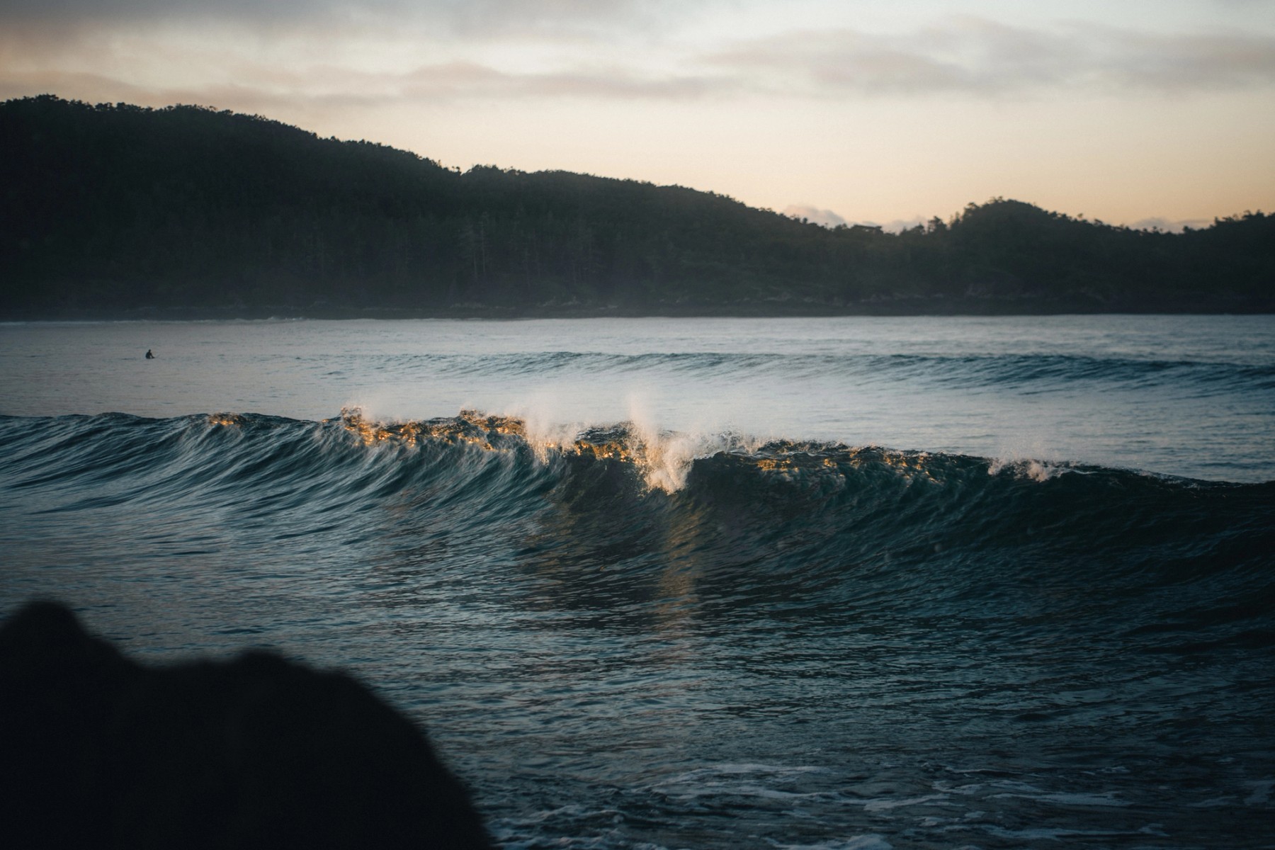 Golden Waves — gallery image