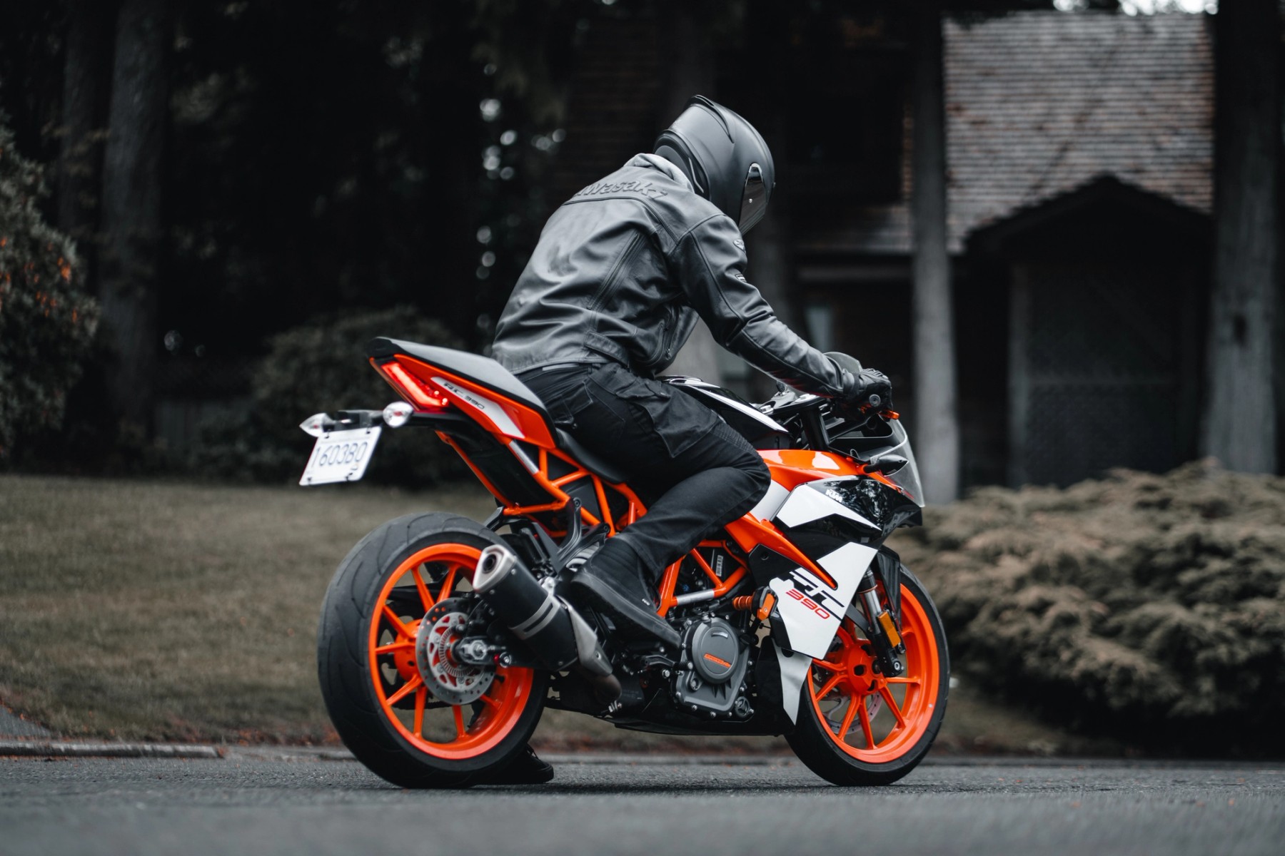 Dan Gilfillan Motorcycle — gallery image