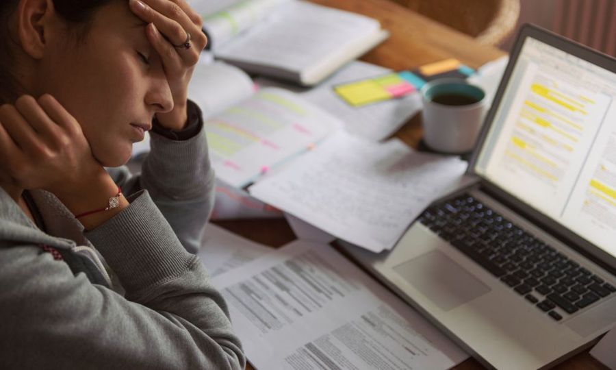 Síndrome del quemado o burnout: qué es, causas, consecuencias y cómo superarlo