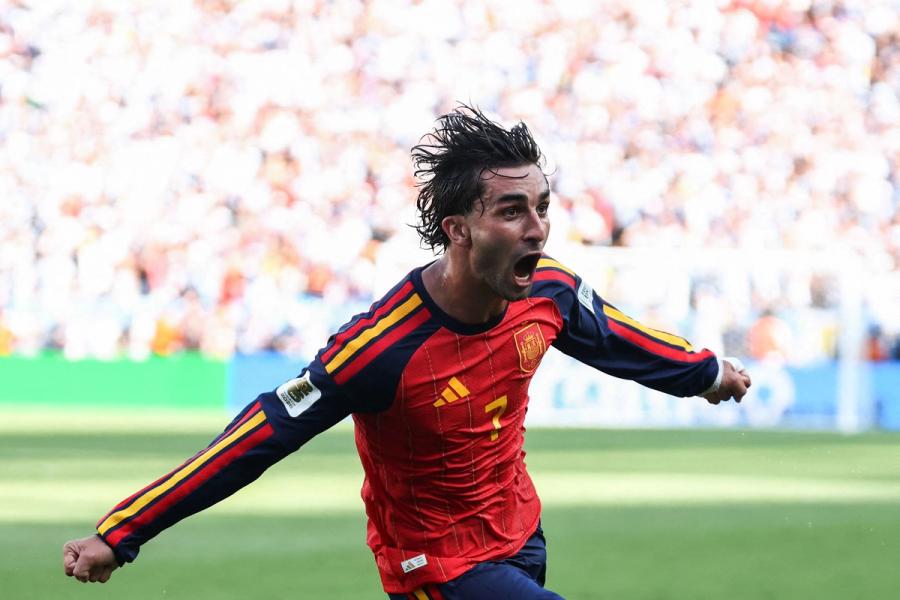 Ferrán Torres celebra el gol de la final del mundial 2026