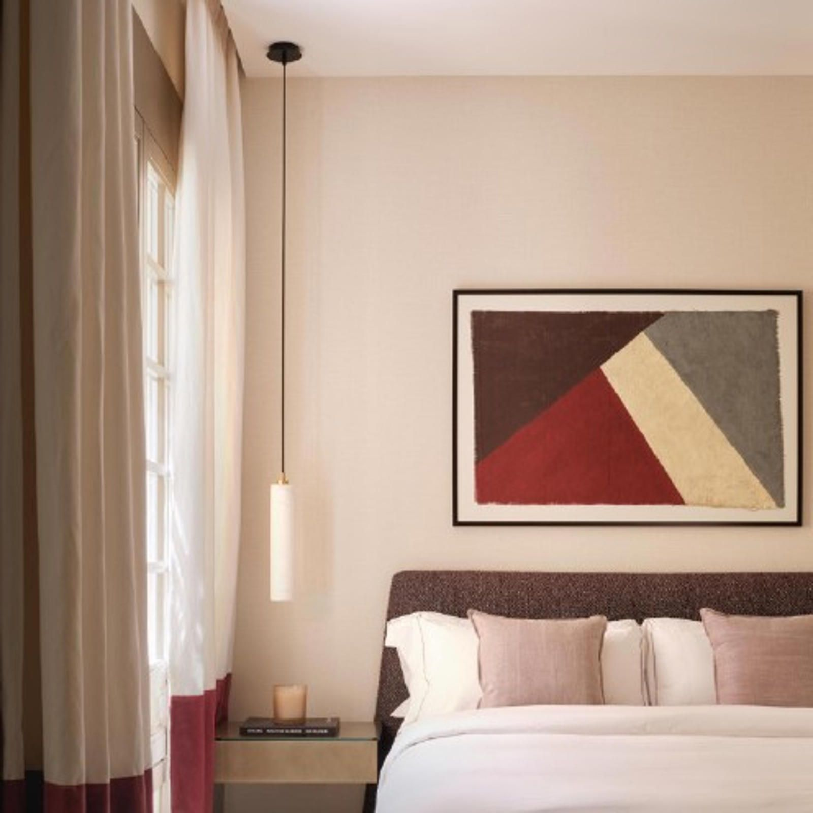 Balconies, bay windows and a refined way to experience Almagro living