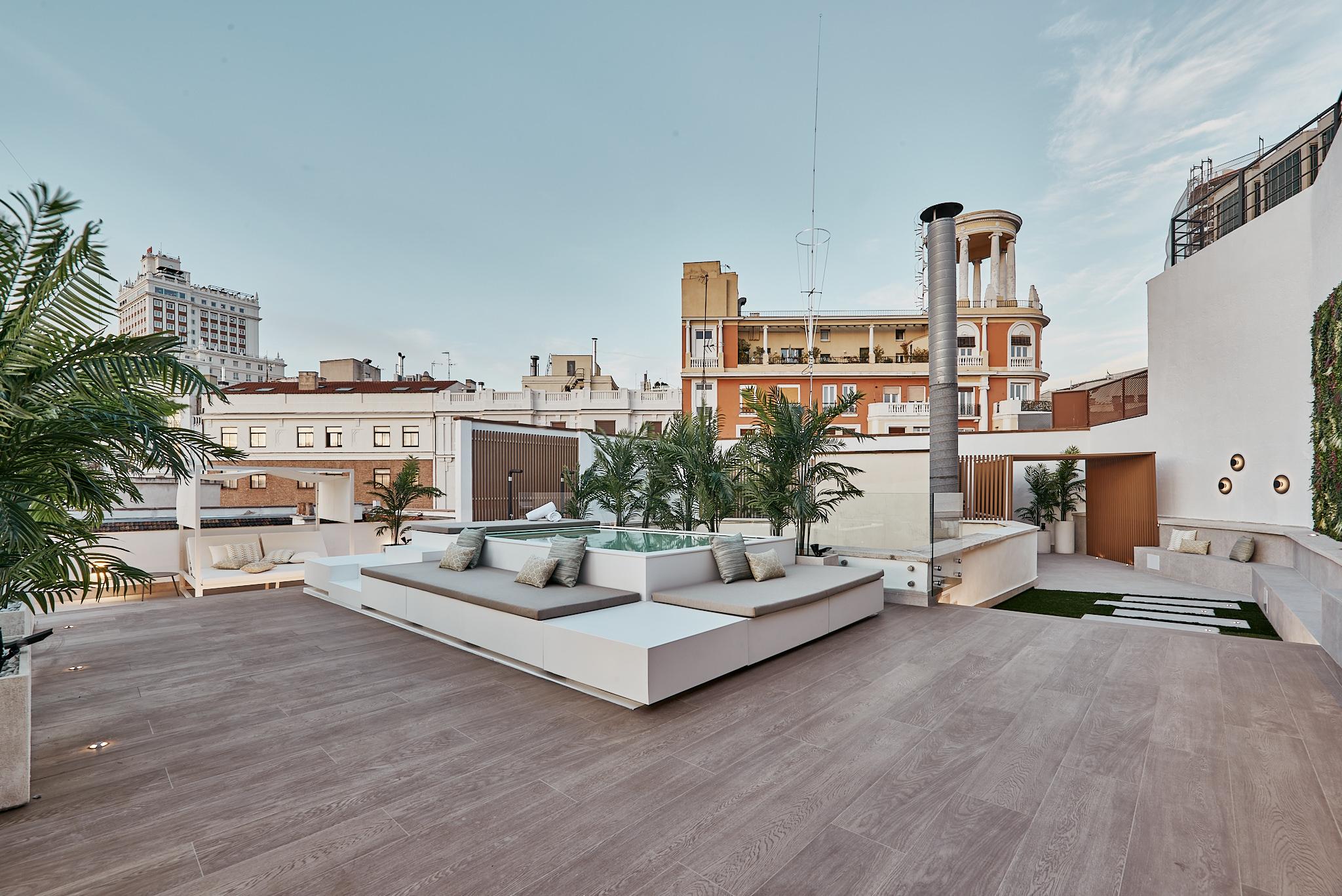 Luxury penthouse in Madrid City Centre with a 301 sqm private terrace