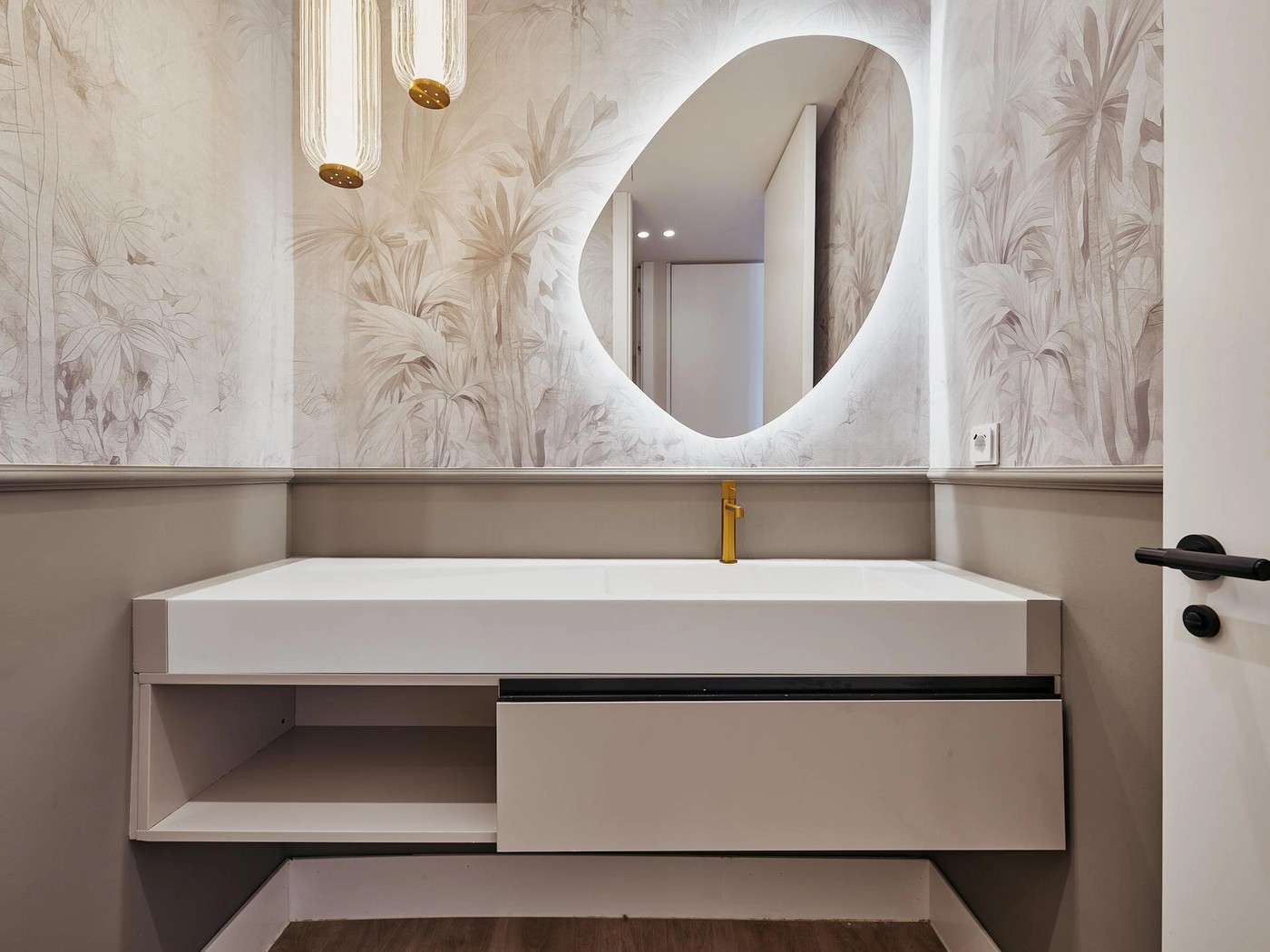Amplitud residencial y garaje en Castellana