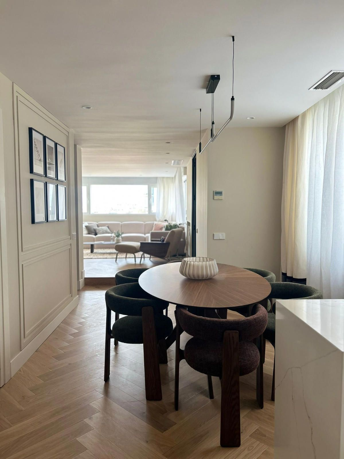 Elevated living, natural light and contemporary design in the heart of Goya