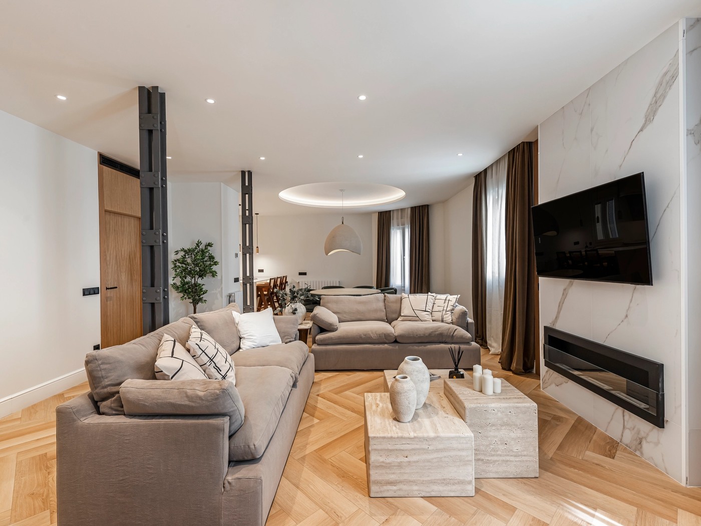 Luz en cuatro orientaciones y terraza privada en Lista