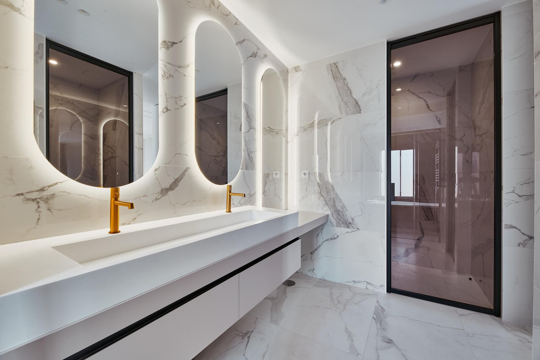 Amplitud residencial y garaje en Castellana