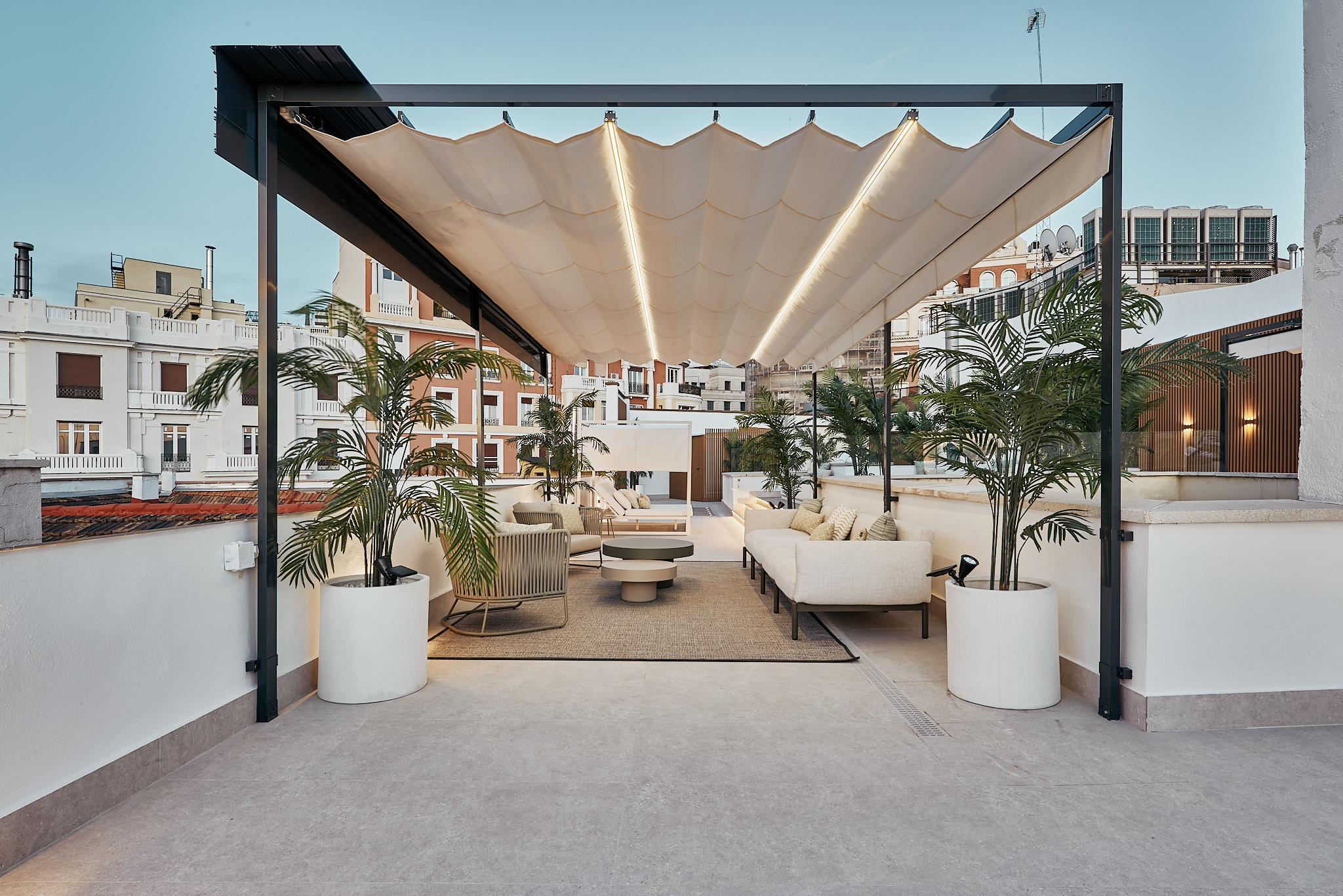 Luxury penthouse in Madrid City Centre with a 301 sqm private terrace