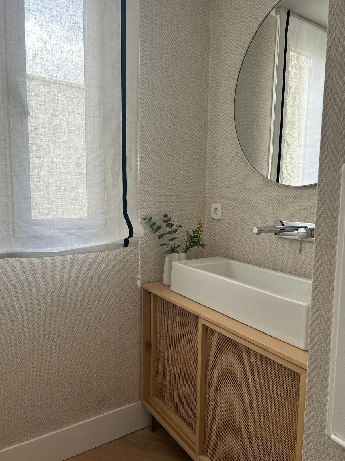 Elevated living, natural light and contemporary design in the heart of Goya