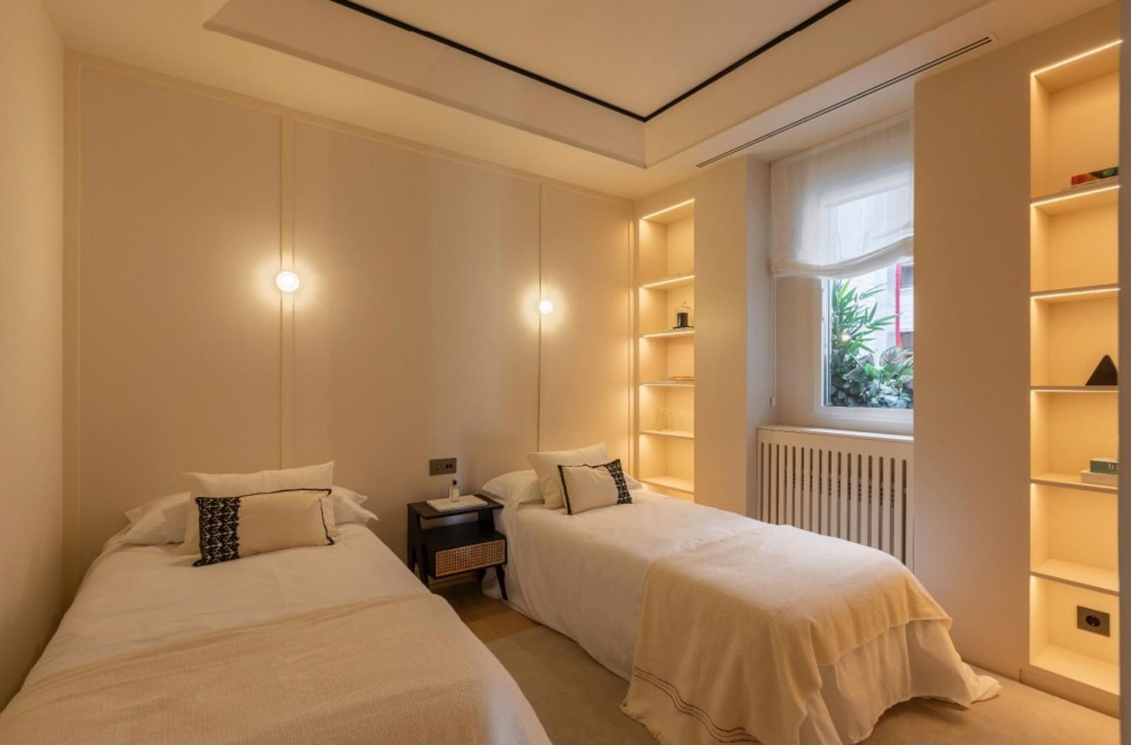 Spacious living, private terrace and refined city life in Castellana’s most elegant setting