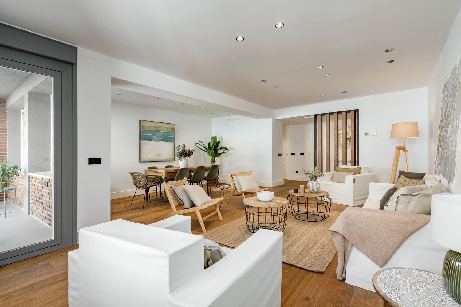 Generous living spaces and seamless outdoor living in one of Salamanca’s finest areas