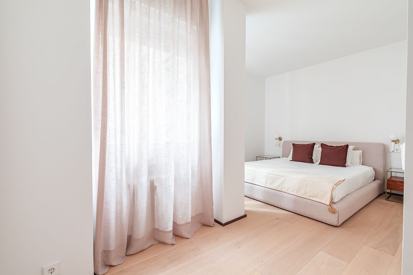 Four-bedroom living in the heart of prestigious Recoletos