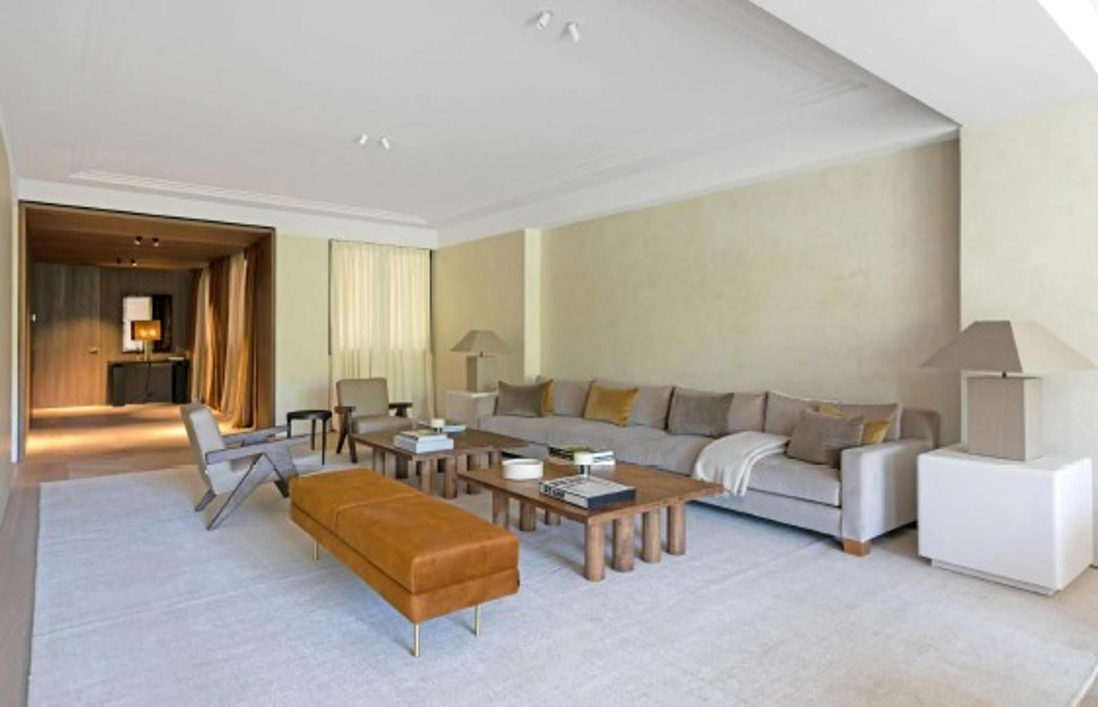Residencia de 381 m² junto al Retiro con escala señorial