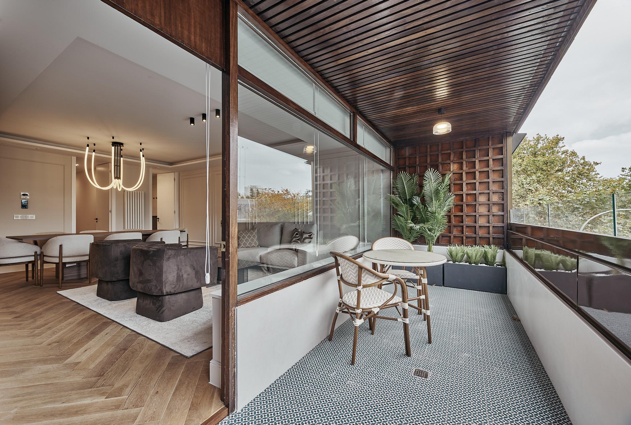 Luxury apartment in Castellana with excellent connectivity and refined city living