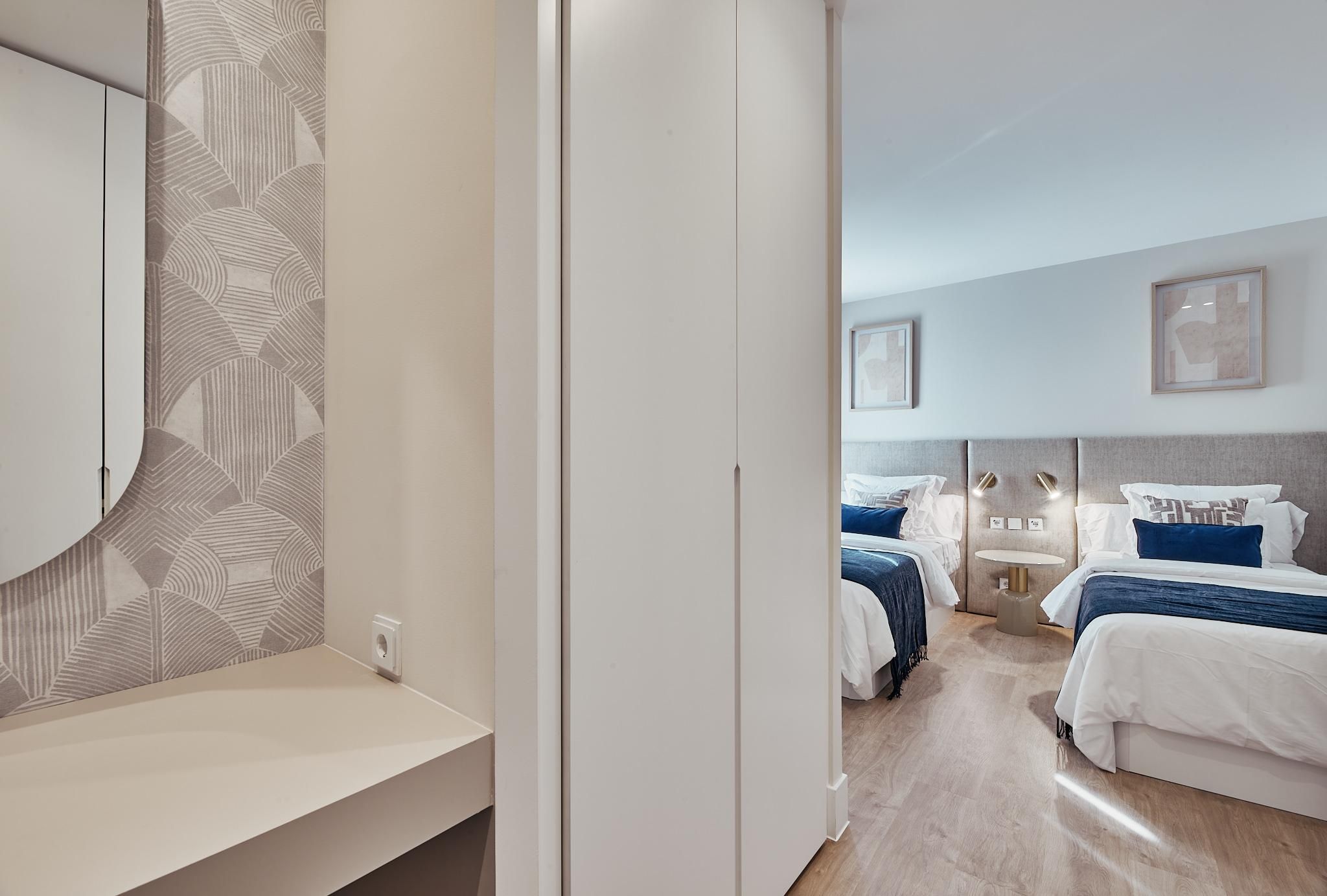 Amplitud residencial y garaje en Castellana