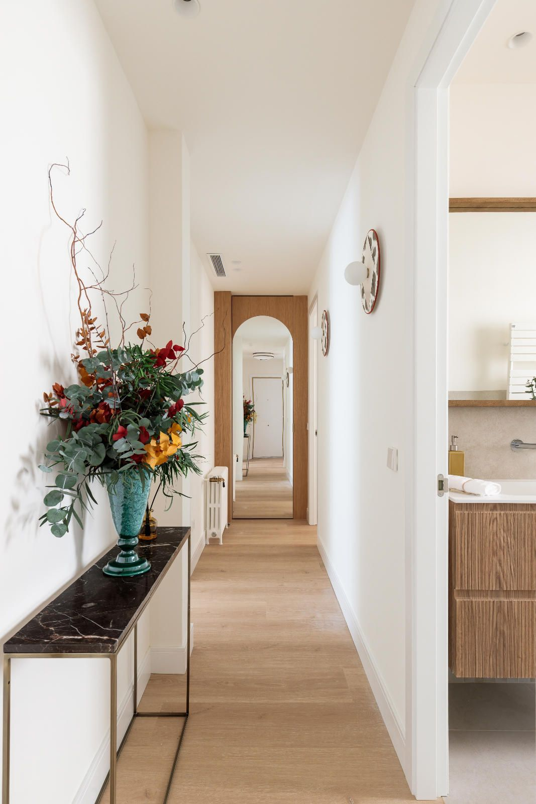 Calidez contemporánea en una finca clásica de Lista