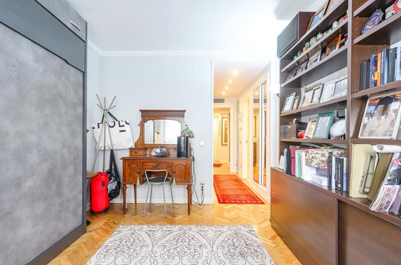 A home designed for natural light, comfort and peaceful living in Estrella