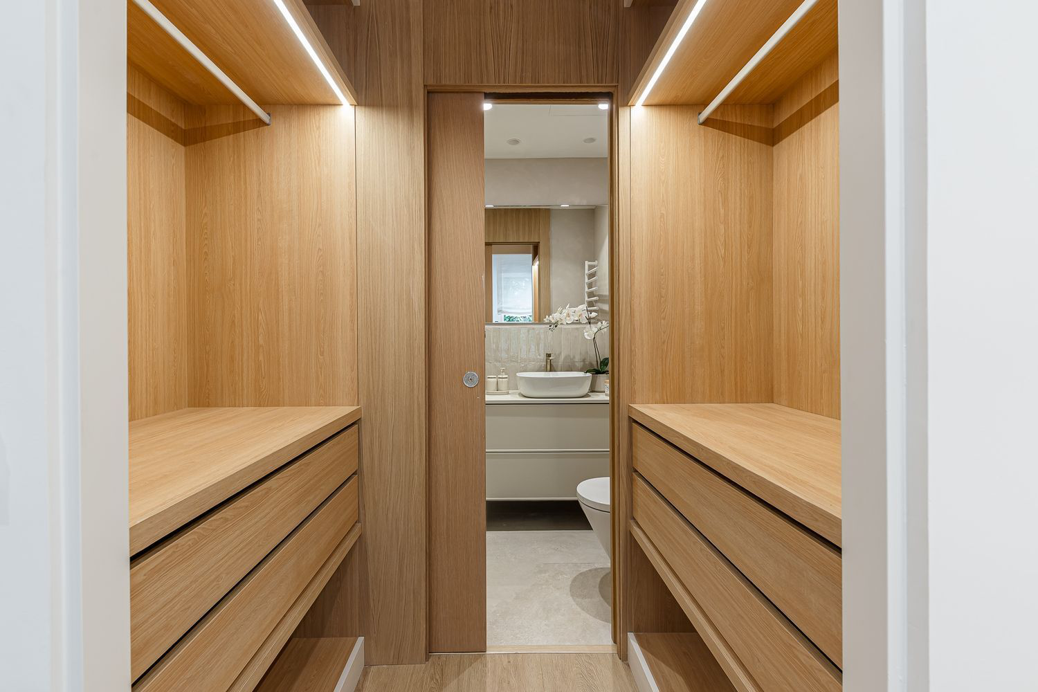 Three-bedroom open-plan living in Chamberí’s most vibrant residential setting