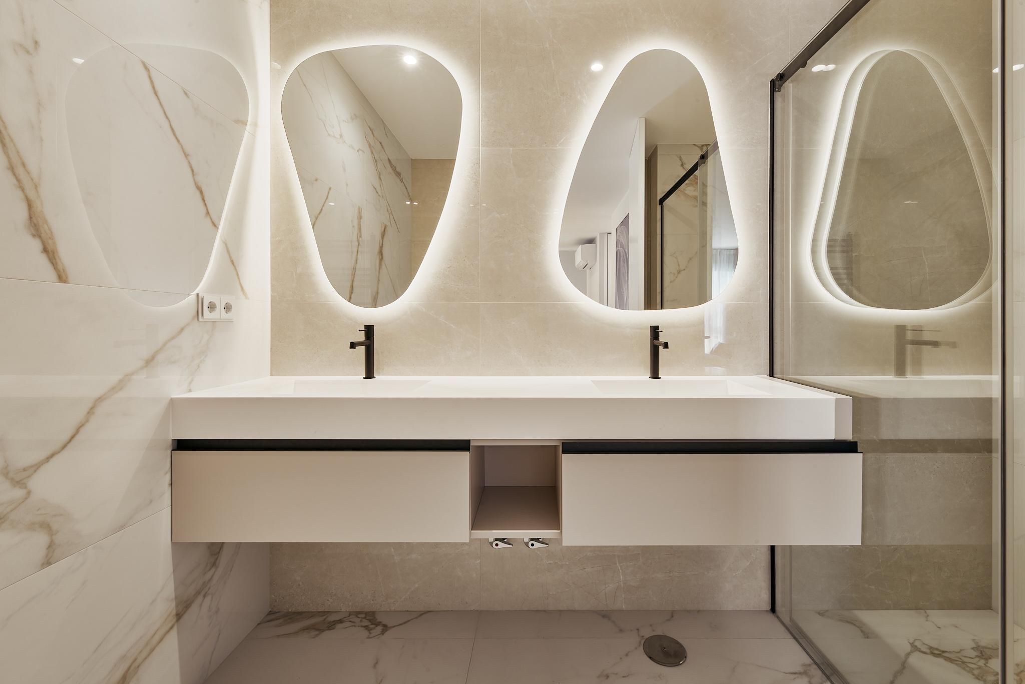 Amplitud residencial y garaje en Castellana