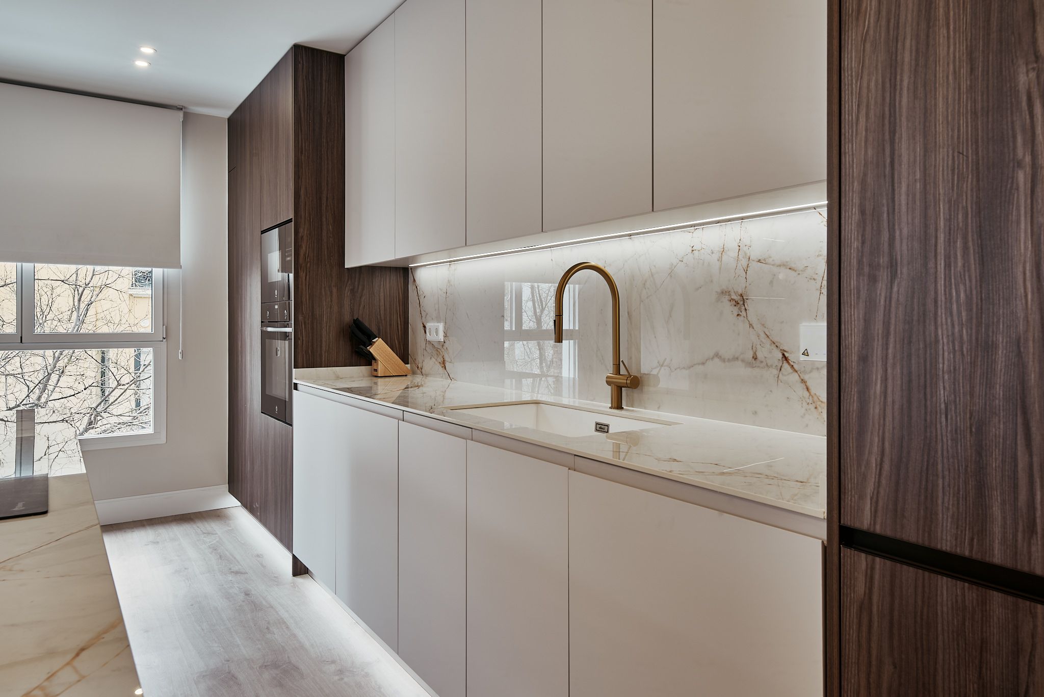 Salón amplio, domótica y confort en Goya