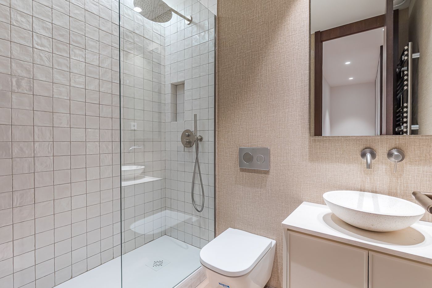 Four-bedroom living in the heart of prestigious Recoletos