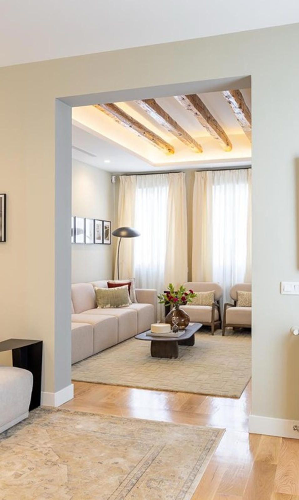 Classic architecture, contemporary interiors and exceptional ceiling heights in Recoletos