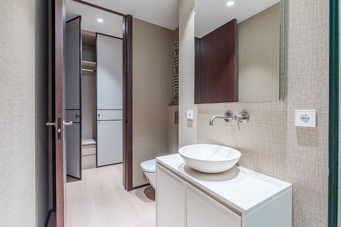 Four-bedroom living in the heart of prestigious Recoletos