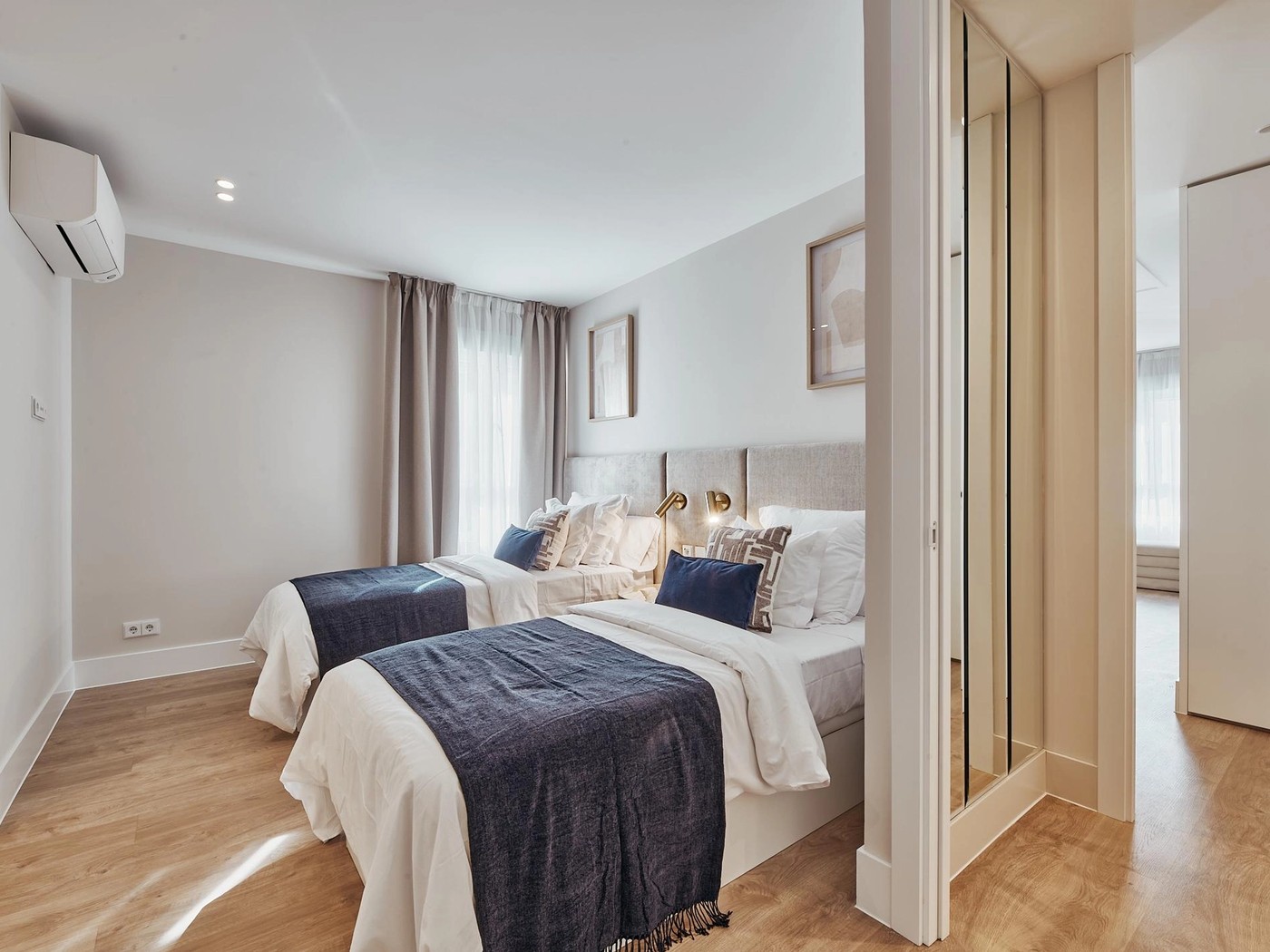 Amplitud residencial y garaje en Castellana