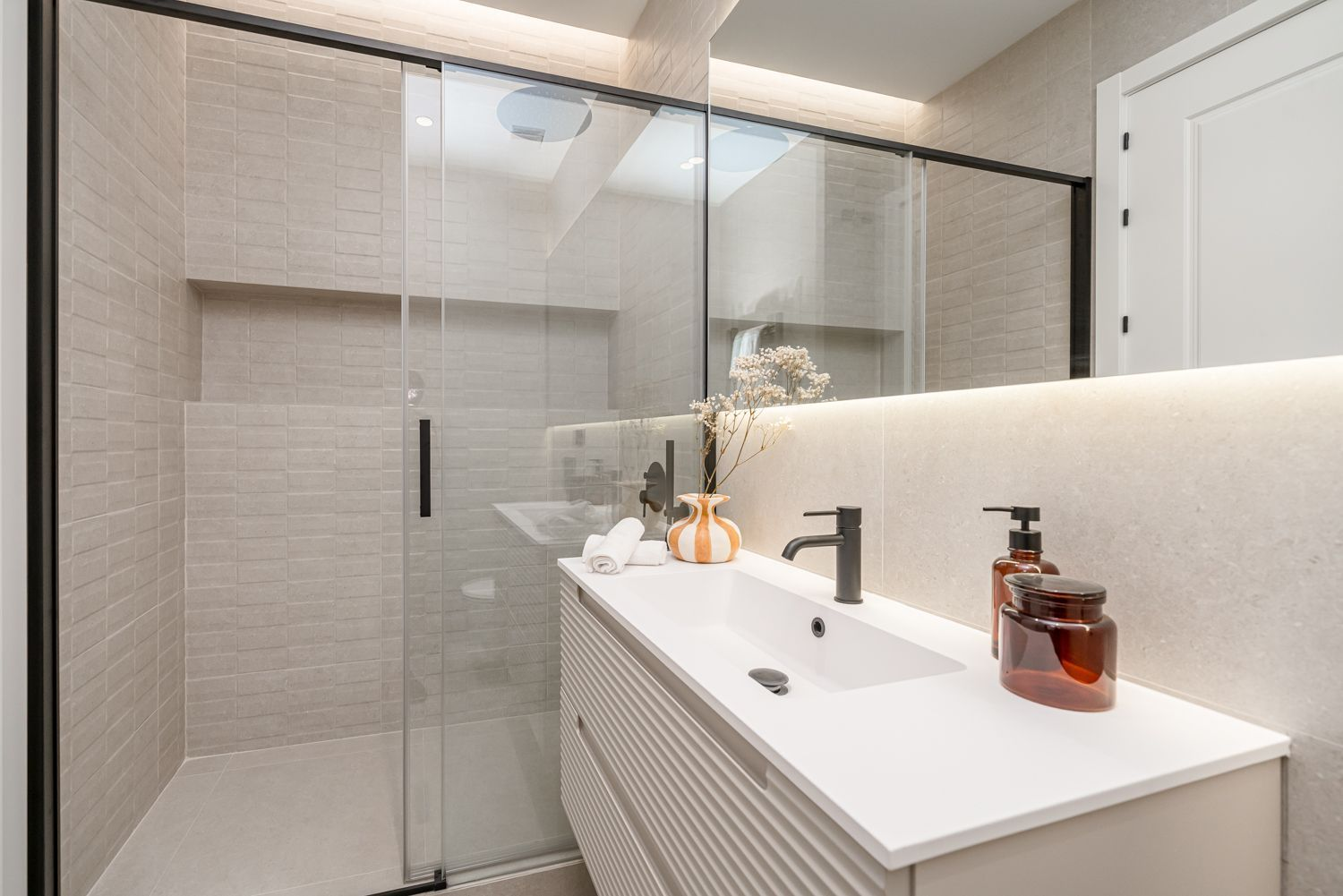 Private parking, comfort and refined living in one of Madrid’s finest areas