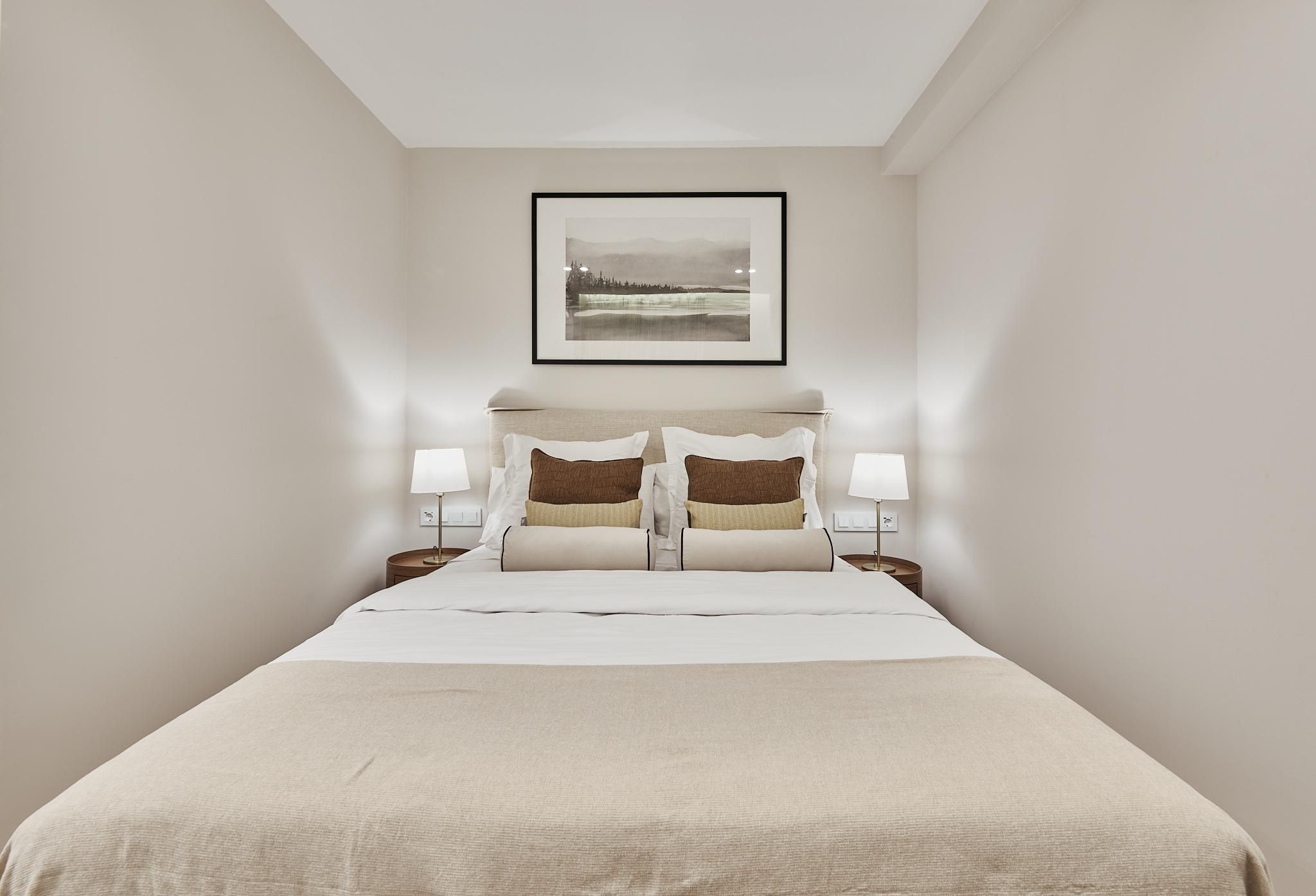 Luxury apartment in Castellana with excellent connectivity and refined city living